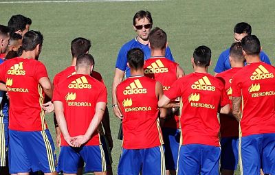 Granada se prepara para la llegada de la Selección 