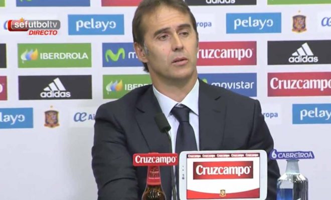 Julen Lopetegui en la sala de prensa de Los Cármenes