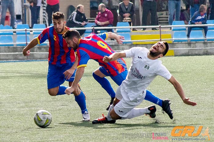 El Gabia CF plantó cara a los vándalos en Peligros (VICENTE CARVAJAL)