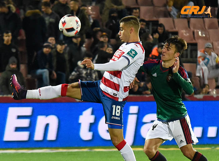 Pereira en una acción del choque copero ante Osasuna (BALDOMERO)