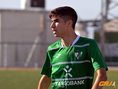 El Huétor Vega logró un valioso empate 
