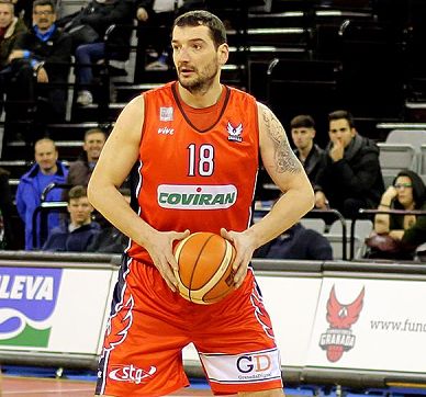 Jesús Fernández sigue siendo uno de los líderes del equipo 