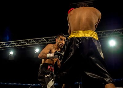 Felipe Castro en acción 