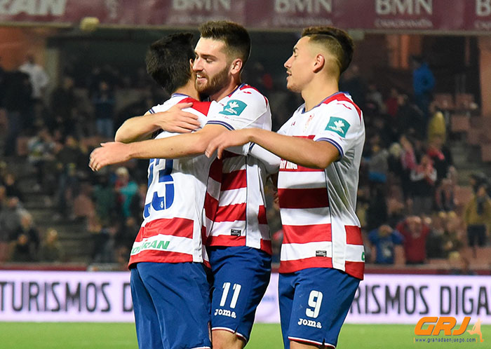 Los Cármenes arropará a su equipo en este vital encuentro. (JOSÉ M. BALDOMERO)