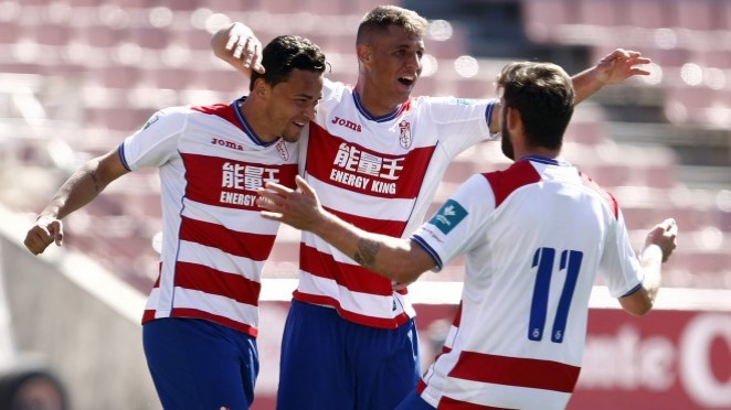 Los jugadores celebran uno de los tantos ante el Real Jaén (GRANADA CF)