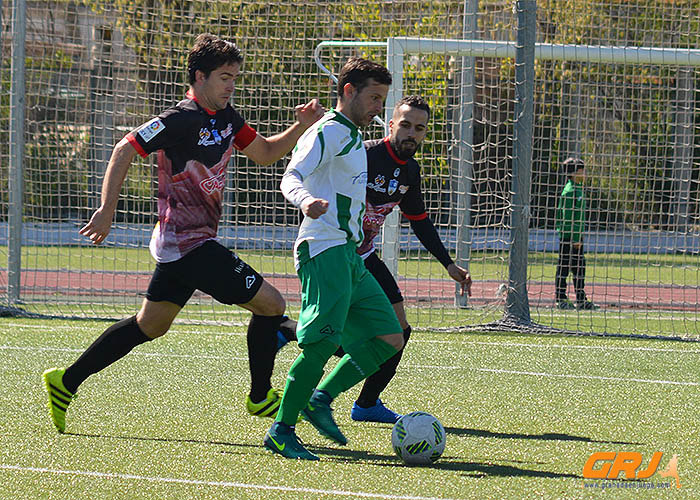 Los atarfeños se adjudicaron el derbi ante el Loja CD (J. PALMA)