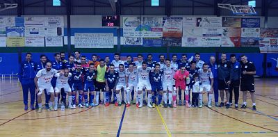 Foto de familia de los dos quipos 
