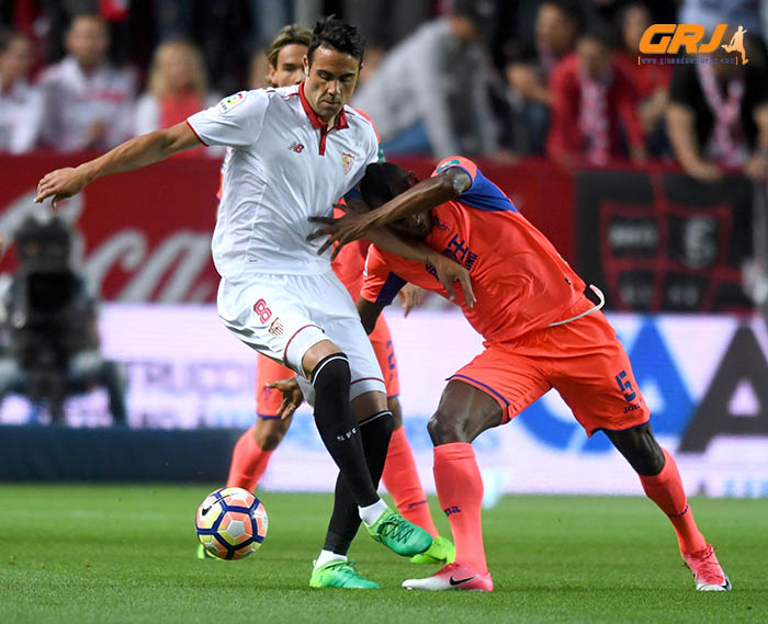 Agbo Uche estuvo desaparecido ante el cuadro sevillista (LOF)
