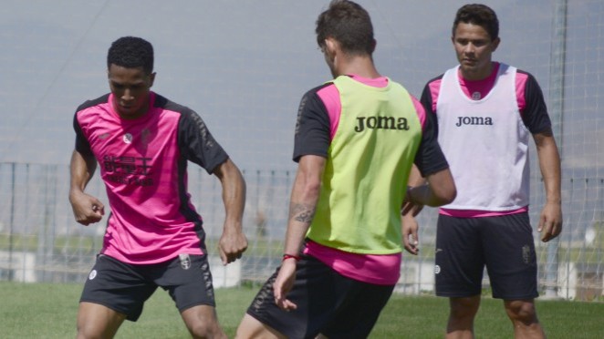 Imagen de un entrenamiento previo al encuentro (GRANADA CF)