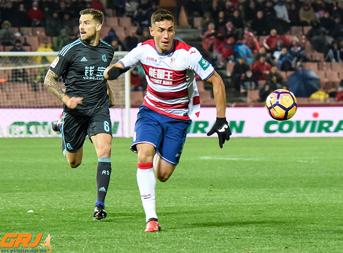 Ponce ante la Real Sociedad en Los Cármenes (J. M. BALDOMERO)