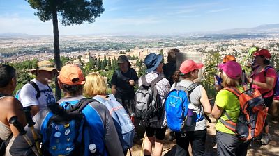 Senderistas sexitanos en el entorno de la Alhambra 