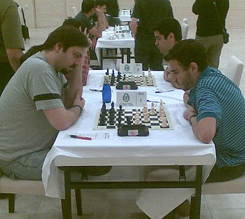 José Camacho en una partida con Luis Fernández Siles (GRJ)