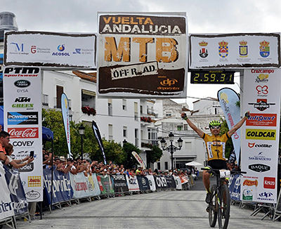 Entrada a meta del ganador 