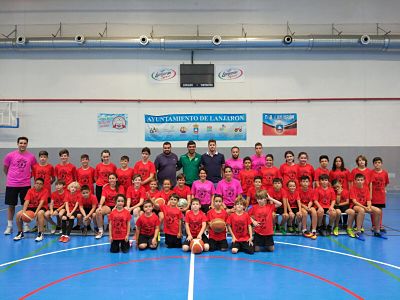Participantes en el campus 
