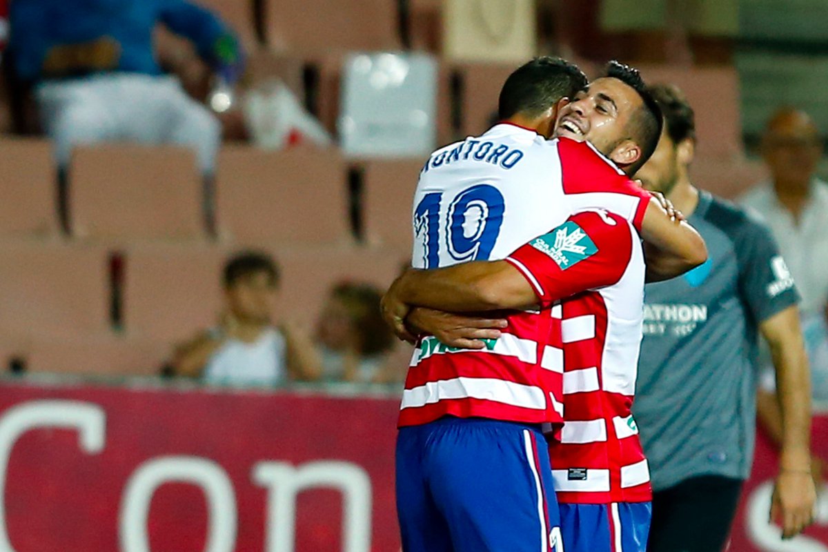 Joselu celebra su primer gol en Los Cármenes (GCF)