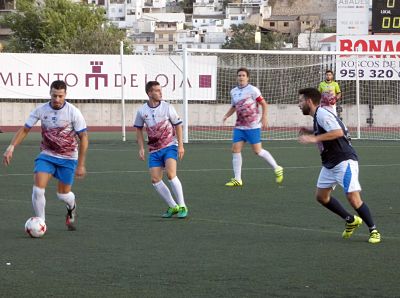 El Loja se llevó el triunfo ante el Guadix (CASTILLO)