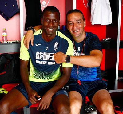 Ramos seguirá en el Granada 