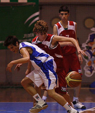 Pablo Fernández, jugador cadete del CB Granada 