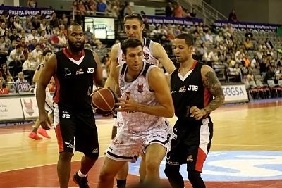 El Coviran encara la recta final de su preparación 