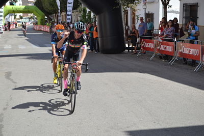Robles entrando en meta 