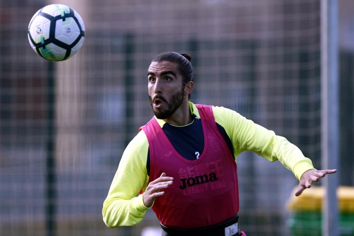 Chico Flores en uno de los entrenamientos (GRANADA CF)