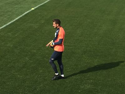 Varas se retiró por anticipado 