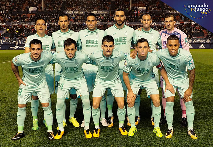 Once inicial que saltó al césped del estadio de El Sadar (LOF)