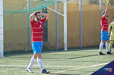 El Cúllar Vega se sigue distanciando de la salvación (ARCHIVO)
