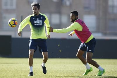 Los menos habituales han trabajado sobre el césped (GRANADA CF)