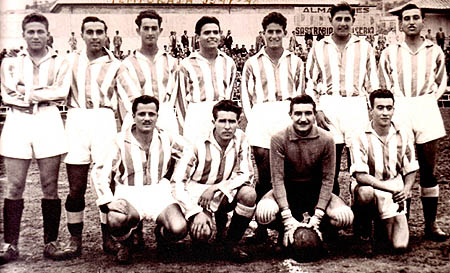 Plantilla del Recreativo de Granada en la temporada 1947/48 (GRJ)