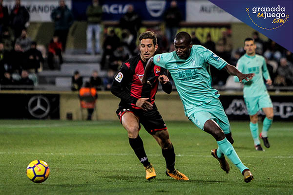 Adrián Ramos regresó al once inicial del Granada CF ante el FC Reus (LOF)