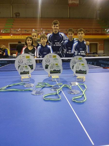Buen balance de las categorías inferiores del Tenis de Mesa La Zubia en el Campeonato de Andalucía