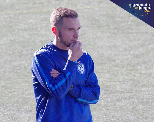 Ismael Bailón, entrenador del CD Campotéjar (VICENTE CARVAJAL)