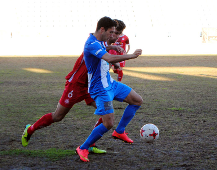Joan Grasa hizo el gol del  Motril en Mancha Real (ARCHIVO)