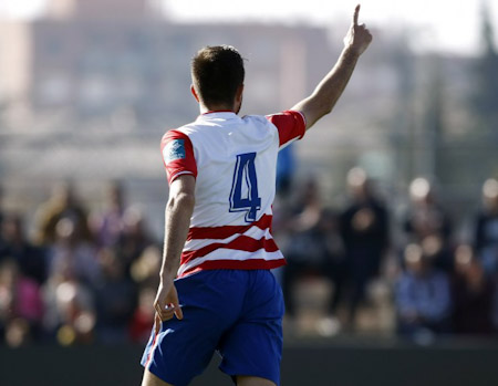 Hector celebra el primer gol del filial (GRANADA CF)