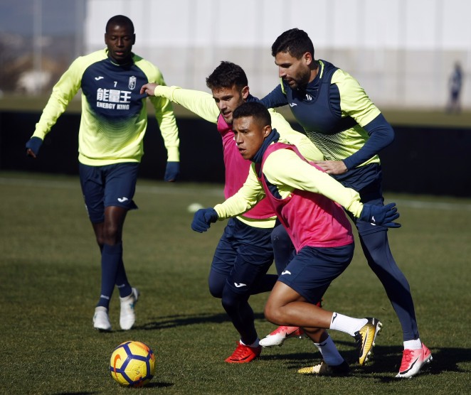 Machís ya entrena con normalidad (GRANADA CF)