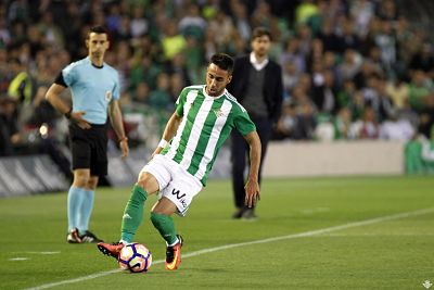 Navarro podría vestir de rojiblanco 