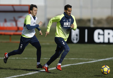 Espinosa ha acabado lesionado el partido ante el Real Valladolid (GRANADA CF)