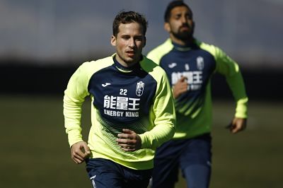 Hjulsager durante la sesión de hoy (GRANADA CF)