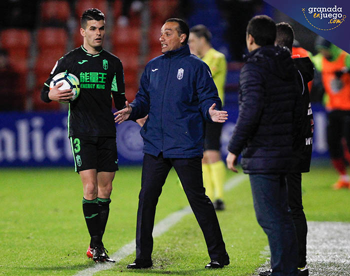 José Luis Oltra en un momento del encuentro en Lugo (LOF)