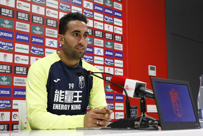 Montoro, en la rueda de prensa (GRANADA CF)