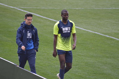 Ramos se ha retirado junto al doctor del club 