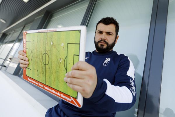 Rafa Morales es el nuevo entrenador del primer filial rojiblanco (GRANADA CF)