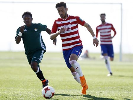 El Granada B no ha podido romper su mala racha {GRANADA CF)