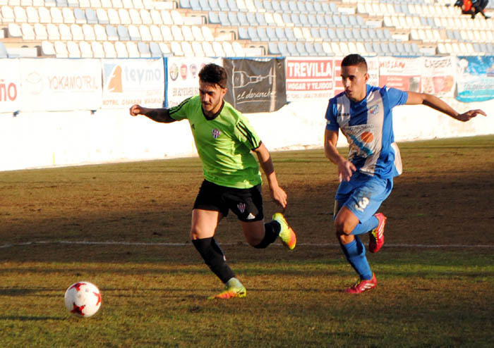 El Motril ya no depende de si mismo para jugar las eliminatorias (ARCHIVO)