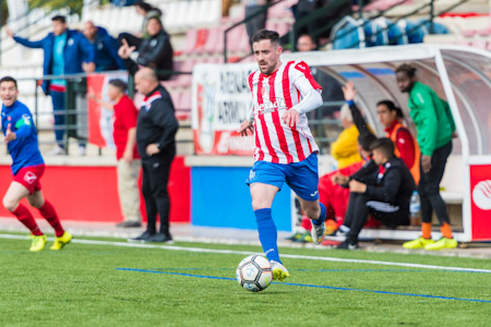 El Arenas sigue fuera del descenso (YOUSSEF BOUZIDI)