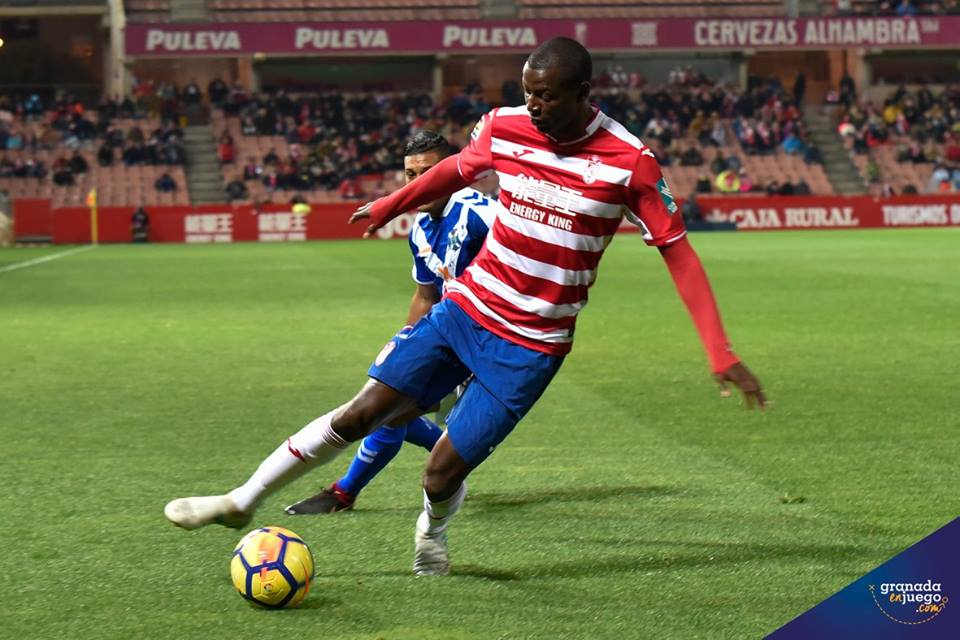 Adrián Ramos vuelve a estar disponible para el partido en Sevilla (BALDOMERO)