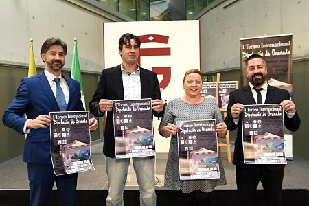 Presentación en la sede de Diputación del Torneo de Balonmano (C.CUELLAR/DIPGRA)