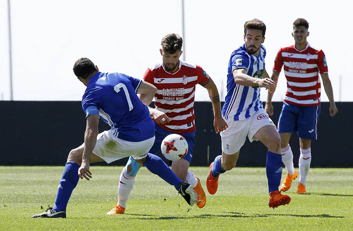 El Recre se llevó la victoria por la mínima de la Ciudad Deportiva (GRANADA CF)