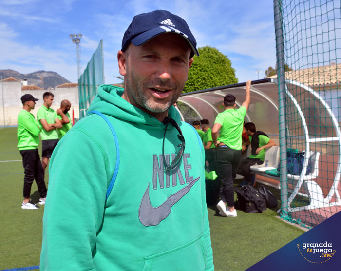 Thierry Pérez, entrenador del Céltica, en el partido ante el Salar (LÁZARO)